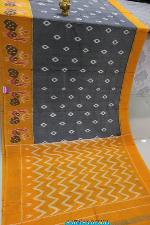 POCHAMPALLI IKKAT COTTON SAREE.
