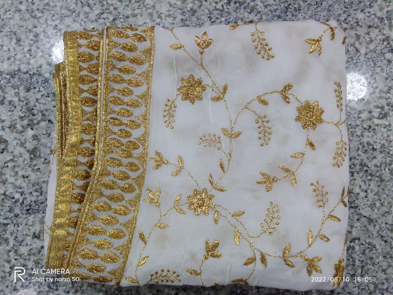 CHINON DEYBLE CHUNNI 