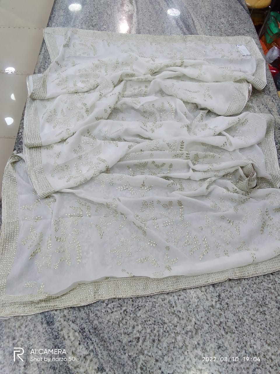 CHINON DYEBLE CHUNNI