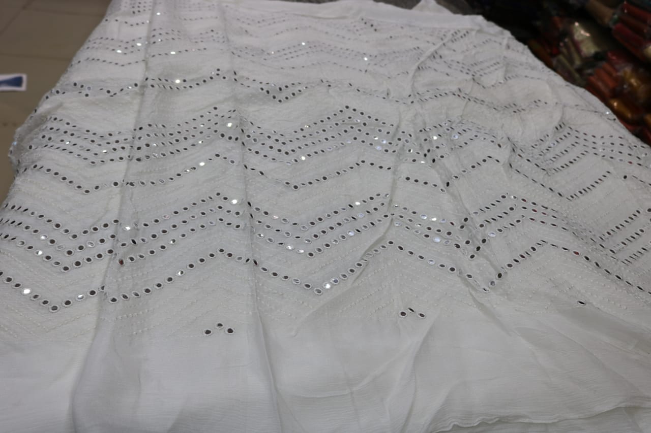 GEORGATTE DYEBLE MATERIAL. 