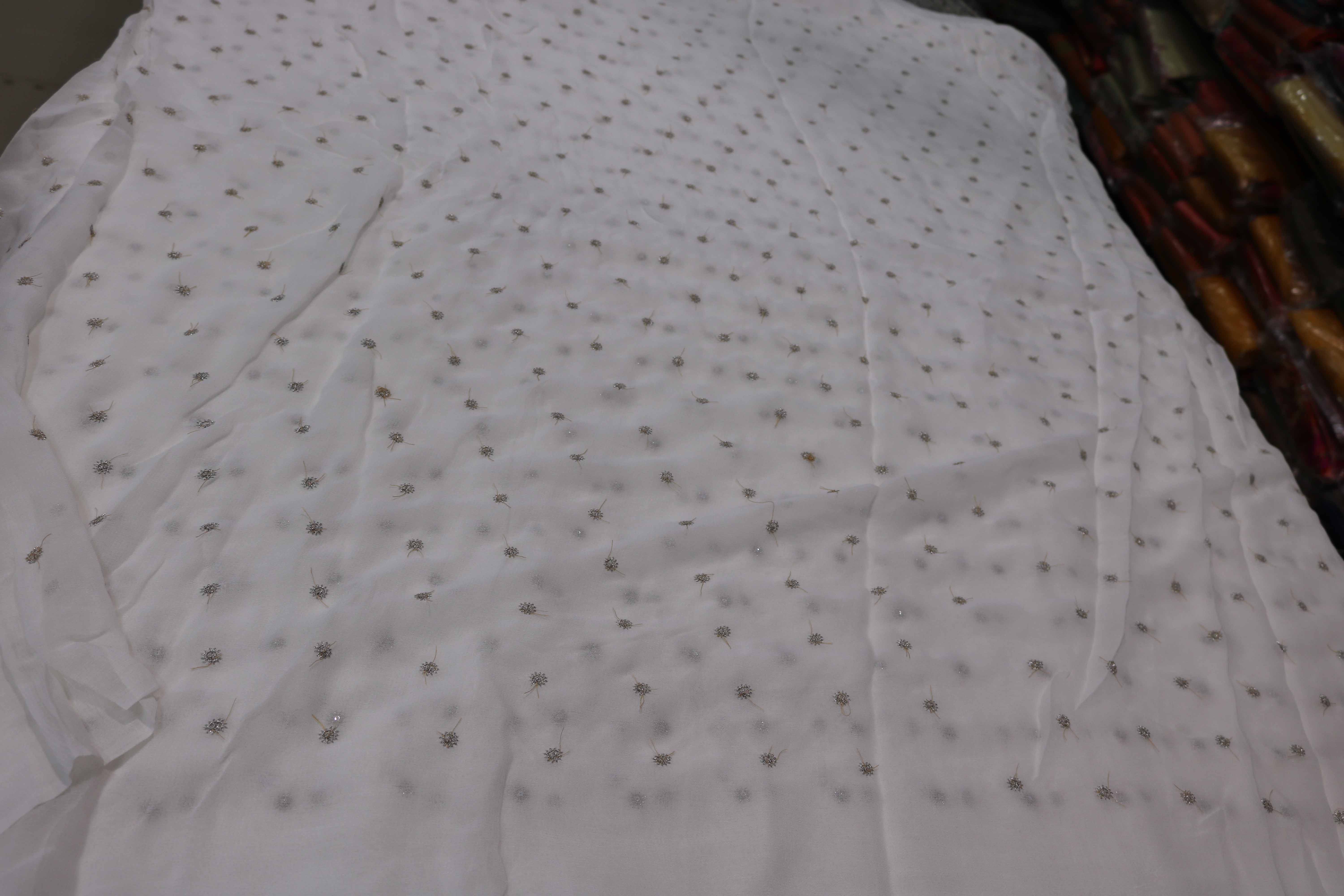  GEORGATTE DYEBLE  MATERIAL.