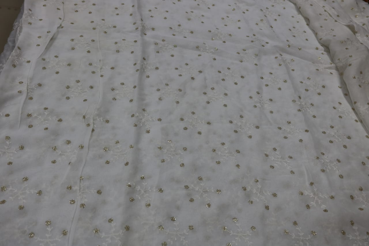  GEORGATTE DYEBLE  MATERIAL.