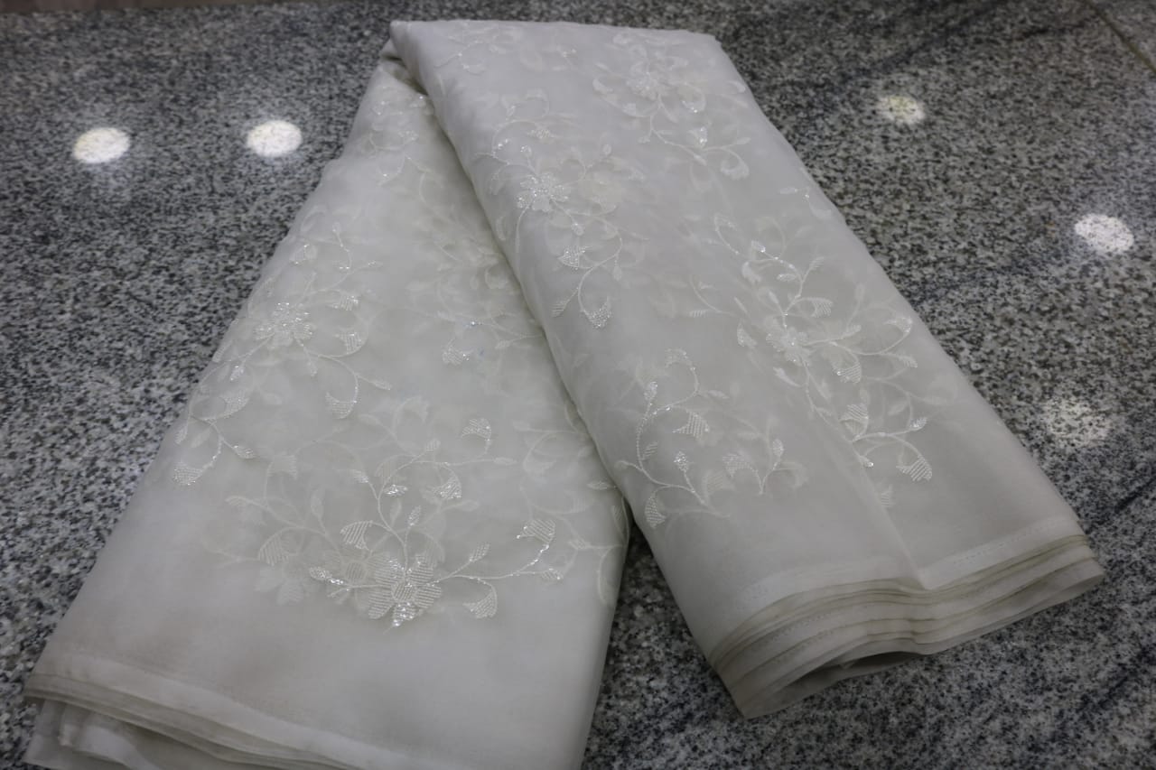  ORGANZA DYEBLE  MATERIAL