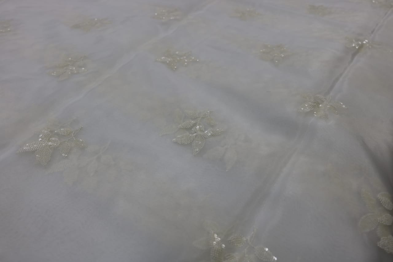 ORGANZA DYEBLE  MATERIAL.