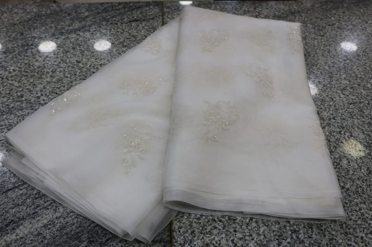 ORGANZA DYEBLE  MATERIAL.